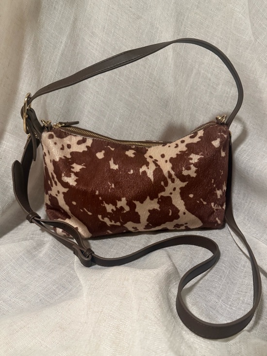 GAP Handbags - Brown and Cream Faux Cowhide Shoulder Bag - Women Bags - Used Once